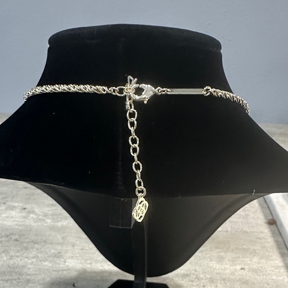 Kendra Scott Iridescent Necklace - Picture 3 of 4